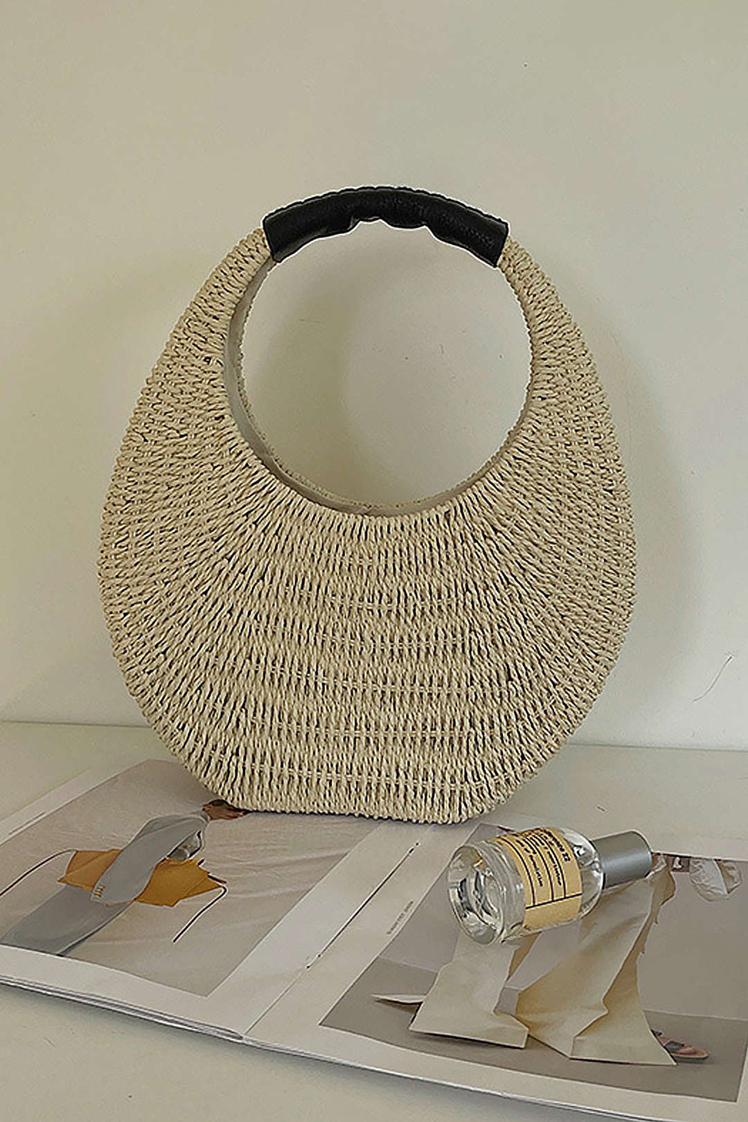 Round Braided Tote Bag