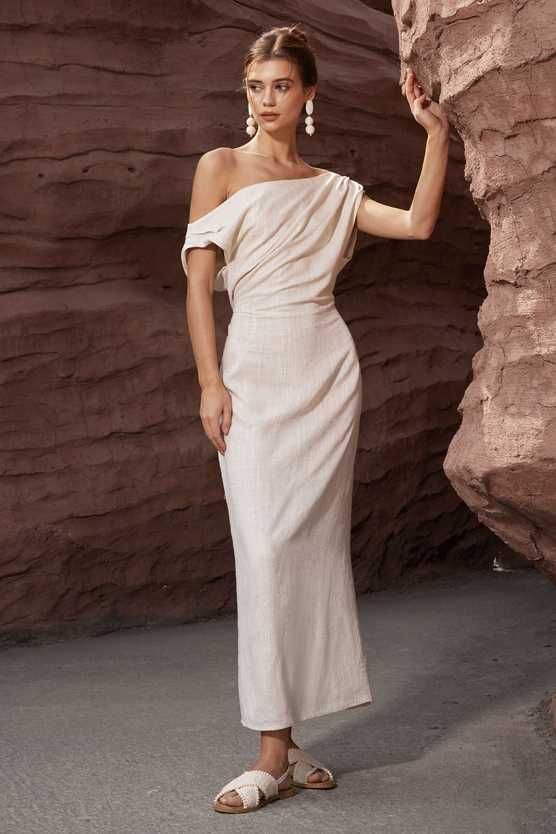 Linen Ruched Slit Midi Dress